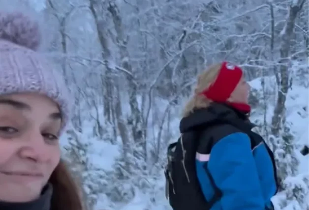 Toñi Moreno con su hija en Laponia