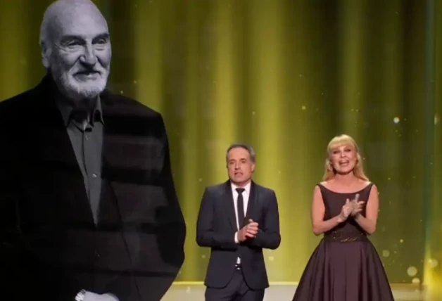 Homenaje a Héctor Alterio en los premios Forqué.