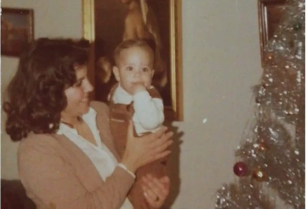 Roberto Leal y su madre