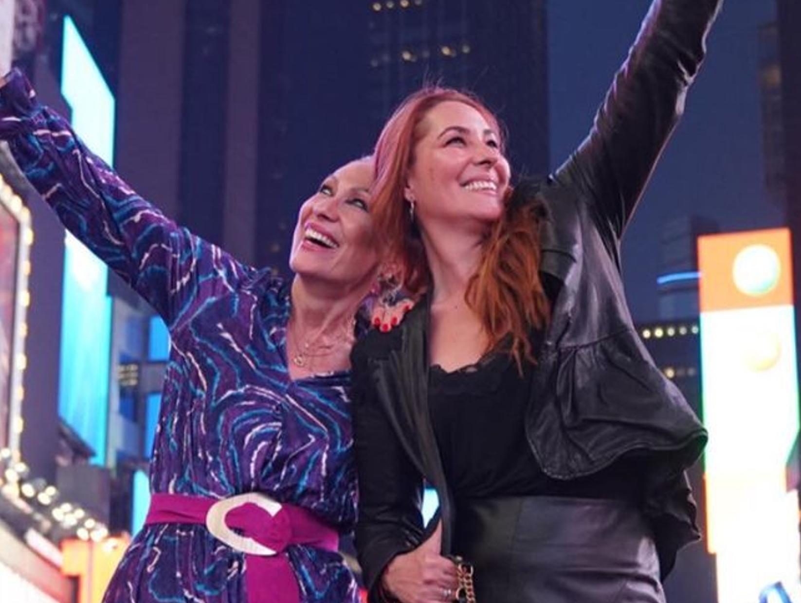 Chayo Mohedano y Rosa Benito han posado en Times Square (@rosariomohedano)