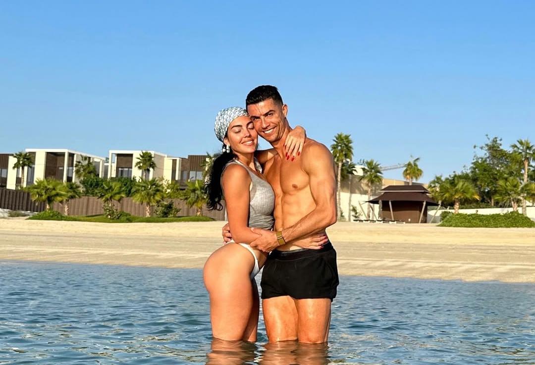 Cristiano Ronaldo cumple 40 años: sus mejores fotos con Georgina y sus hijos en su nueva vida de lujo en Dubai