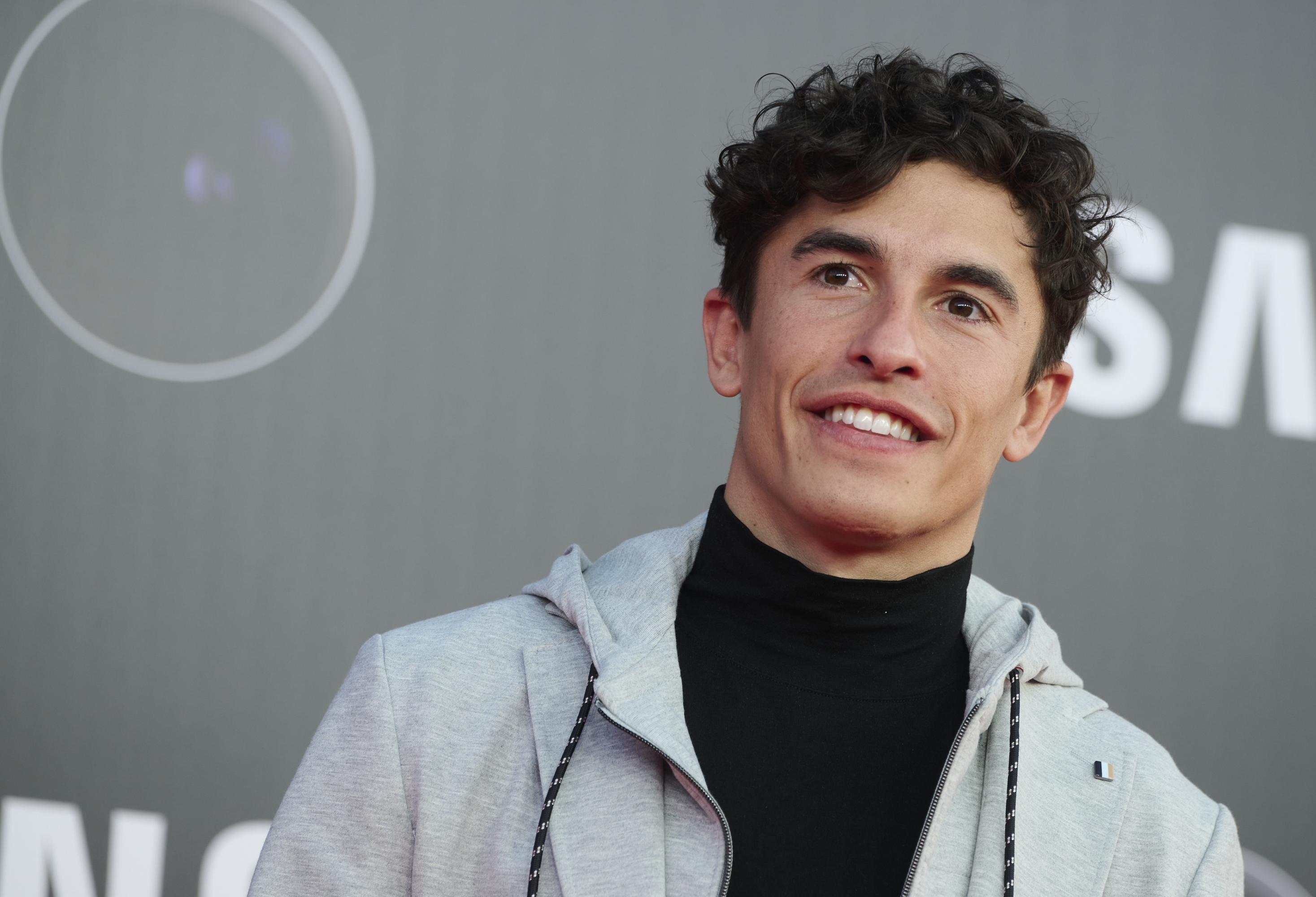 Marc Márquez abre las puertas de su impresionante mansión con piscina, gimnasio y sala de billar