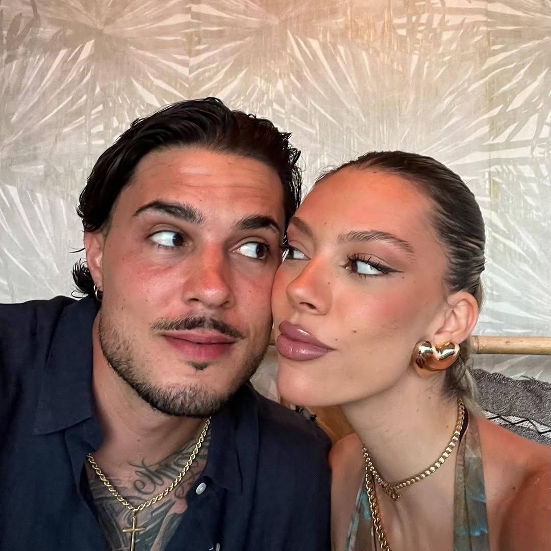 Las vacaciones en Ibiza de Alejandra Rubio y Carlo Costanzia.
