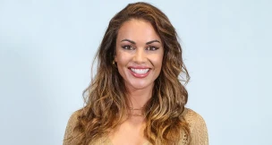 Lara Álvarez.