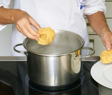 tagliatelle-crema-nueces-paso-1