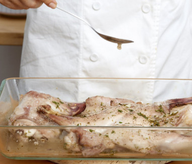 conejo-horno-flores-patata-paso-2