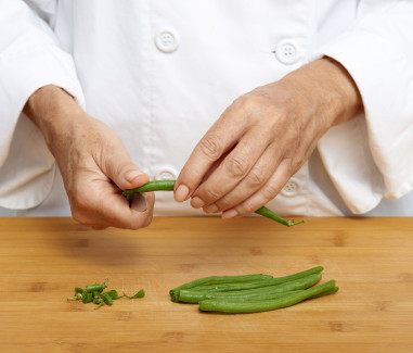 judi-as-verdes-con-salsa-de-tomate-a-la-albahaca-paso-1