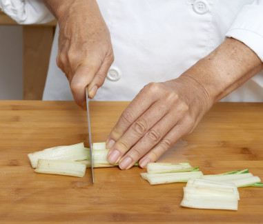 pencas-de-acelga-al-horno-con-pan-rallado-paso-1