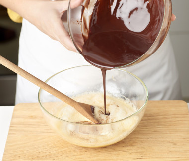 coulant-de-chocolate-con-salsa-de-vainilla-paso-6