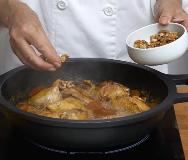 Receta de pollo con nueces y albaricoques paso a paso-Paso 3