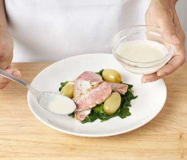 Salmonetes con ajoblanco9