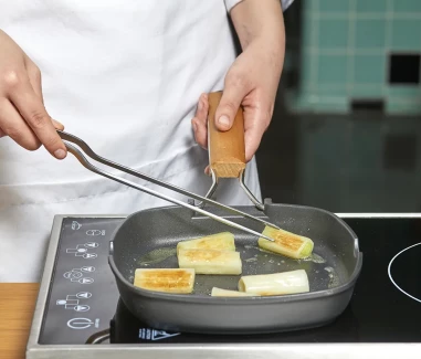 Puerros a la plancha con queso de cabra y vinagreta Paso 3