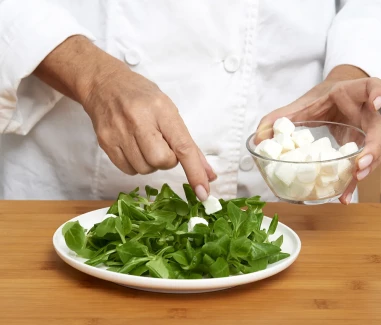 Ensalada de canónigos y jamón-Paso 2