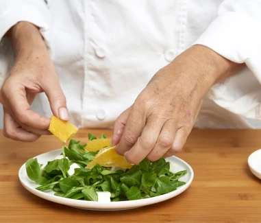 Ensalada de canónigos y jamón-Paso 3