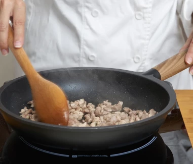 Pasta con carne Paso 3