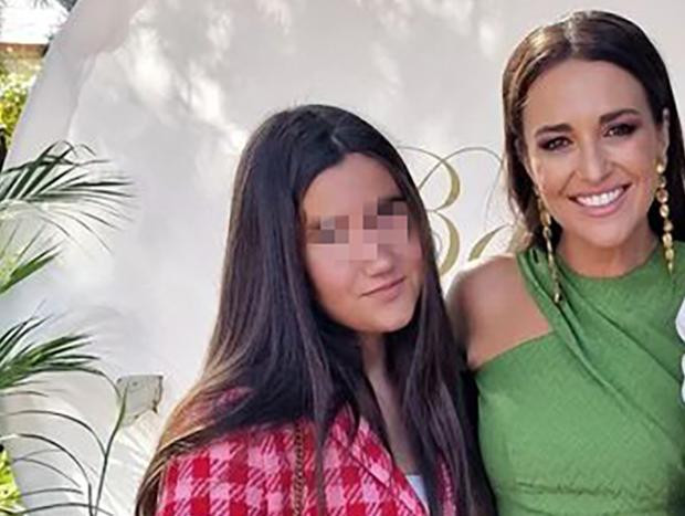 Paula Echevarria y familia en una boda