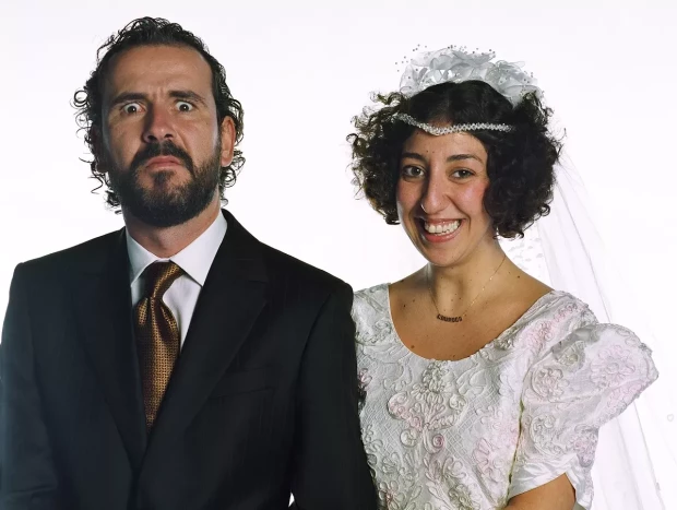 Mónica Cervera y Willy Toledo en 'Crimen ferpecto', de Álex de la Iglesia.