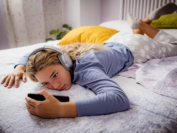 España es el país de Europa más adolescentes enganchados al móvil.