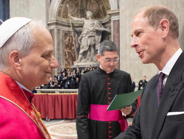 Eduardo, actual duque de Edimburgo, con el papa León XIV.