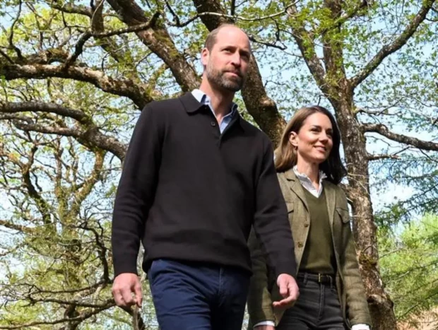 Kate y Guillermo dando un paseo