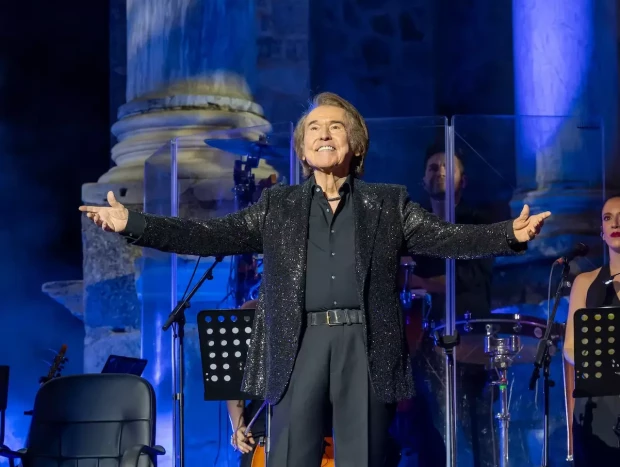 Raphael, feliz por su regreso a la música en directo