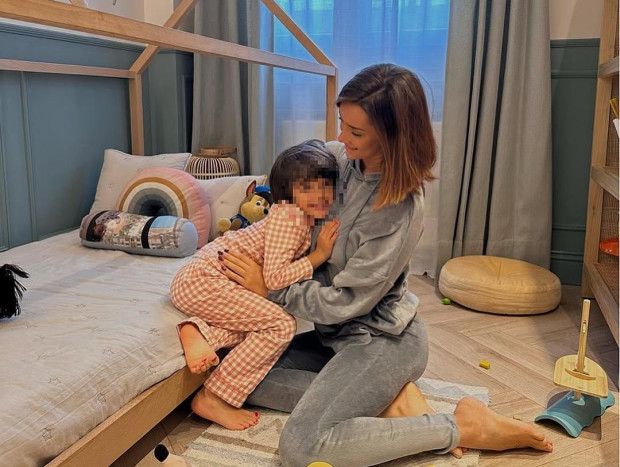 Adara Molinero presume de la nueva habitación de su hijo Martín