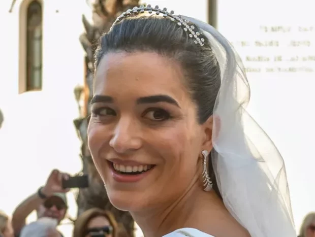Los pendientes de la novia, Bárbara Mirjan