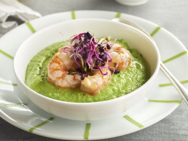 crema-de-guisantes-con-gambas