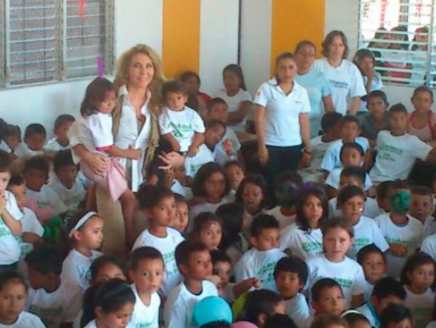 Norma Duval, en una de las visitas que hizo al colegio que lleva su nombre en Matagalpa, en el centro de Nicaragua.