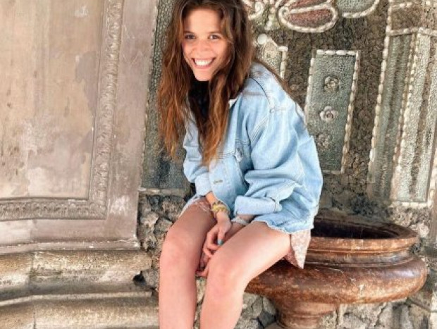 Luna Lozano mantiene un perfil discreto en redes pese a lo mediáticos que son sus padres.