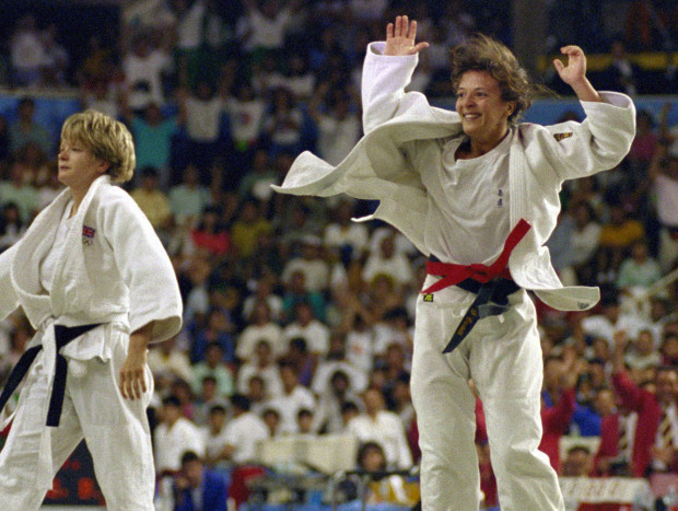 Judoca ganadora medalla