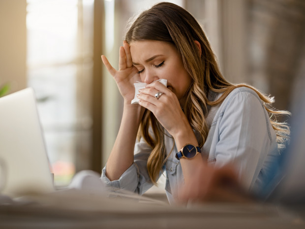 El patógeno produce unos síntomas leves parecidos a los de la gripe.