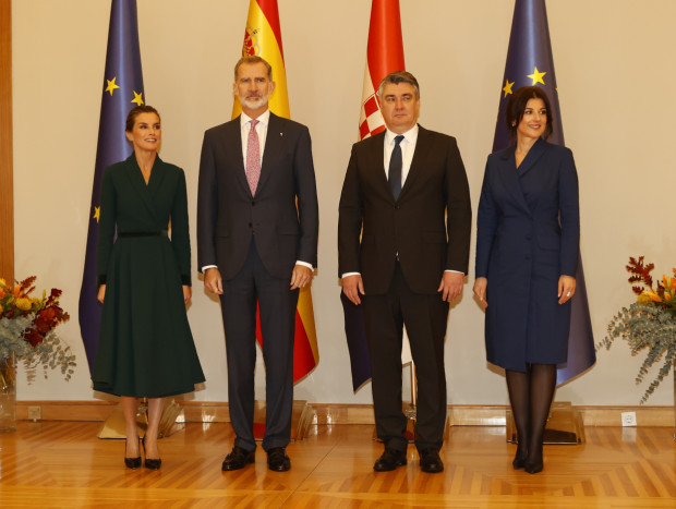 Fotografía oficial de Sus Majestades los Reyes y Sus Excelencias el presidente y la primera dama de la República de Croacia. Foto: Casa de S.M. el Rey