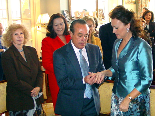 Boda civil de Curro Romero y Carmen Tello en 2003.