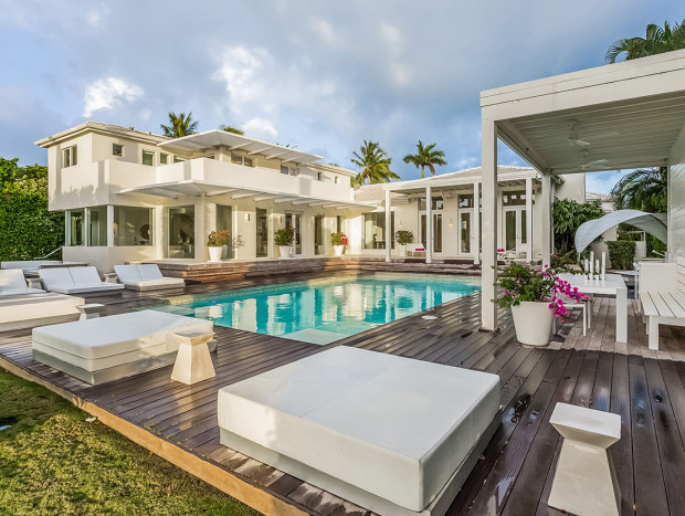 Piscina de la nueva casa de Shakira.