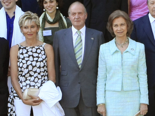 Sol Bacharach junto al rey Juan Carlos y doña Sofía