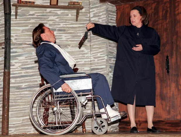 Beatriz Carvajal y Ramón Langa protagonizaron 'Misery' en el teatro.