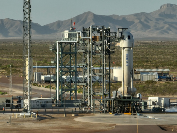 Cohete Shepard de BlueOrigin preparado para el lanzamiento.