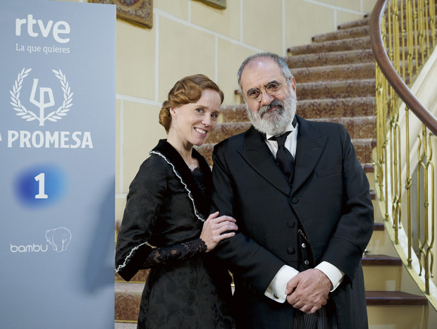 María Castro Joaquin Climent actores la promesa