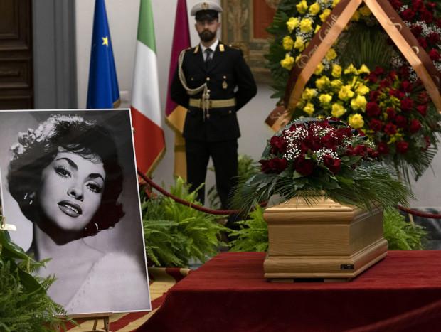 Capilla ardiente de Gina Lollobrigida.