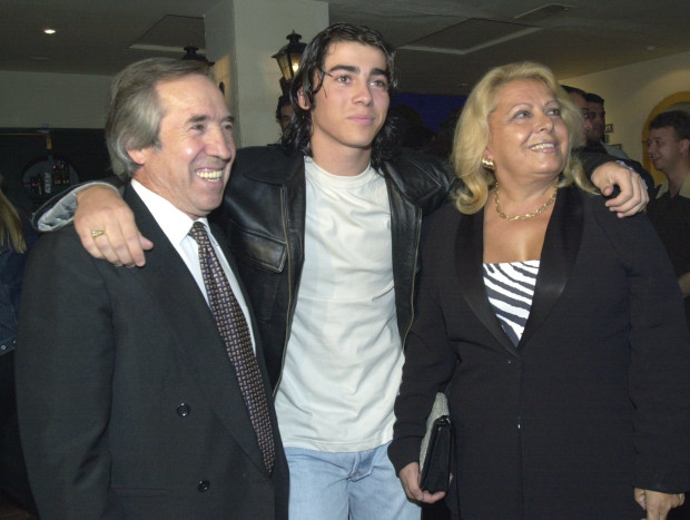 El Fary, José Luis Cantero, con su hijo Javi y su esposa Conchi.