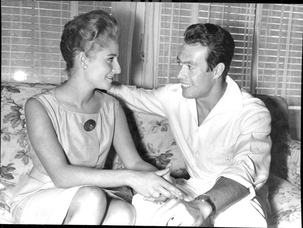 Conchita con Curro Romero, con el que se casó en 1962, cuando tenía 16 años.
