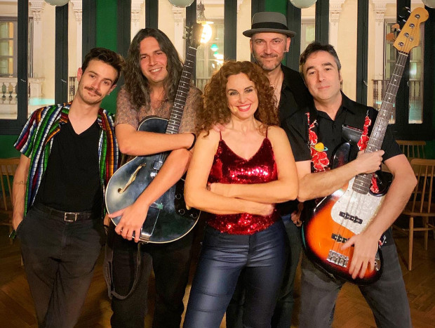 Silvia Marsó con su banda musical