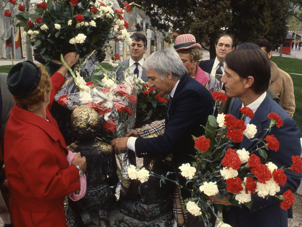 Homenaje al payaso Fofó en su estatua