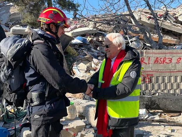 El Padre Ángel en el terremoto de Turquía