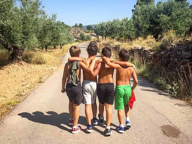Nacho Palau subió en 2020 a Instagram esta imagen de los 4 niños juntos.