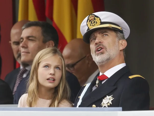 Leonor y Felipe VI en un desfile.