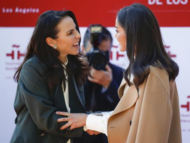 Kate del Castillo y la reina Letizia en la inauguración del Instituto Cervantes de LA.