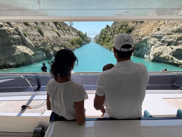 Nadal con su mujer, Mery, y su hijo.