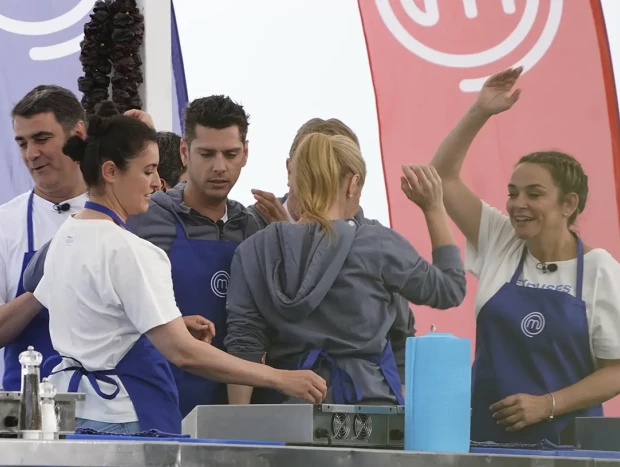 Toñi con sus compañeros de MasterChef.